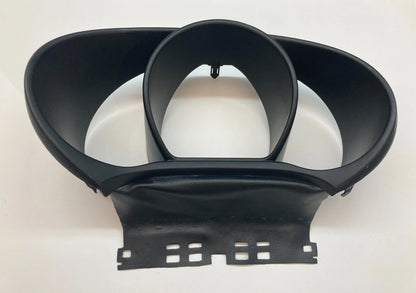 14-19 KIA SOUL SPEEDOMETER INSTRUMENT CLUSTER DASH BEZEL TRIM COVER 84830-B2000