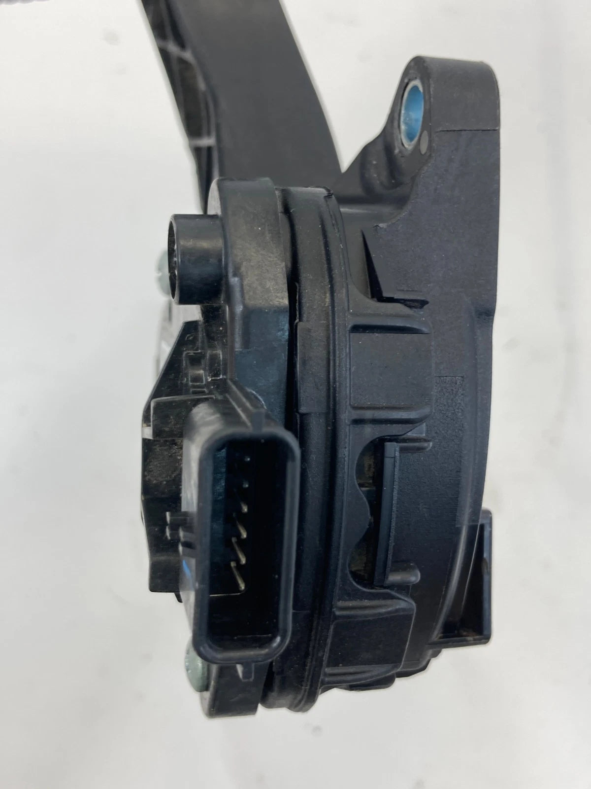 2013-2020 Nissan Pathfinder Accelerator Gas Pedal Throttle 18002-3JA3B OEM