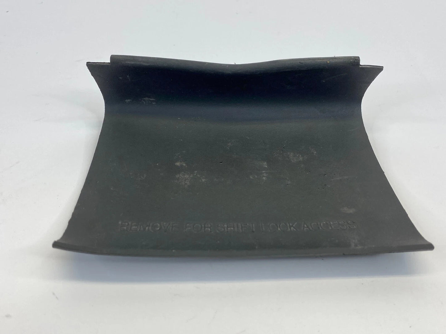 2000 CADILLAC DEVILLE RUBBER MAT COVER TOP 25656259 OEM