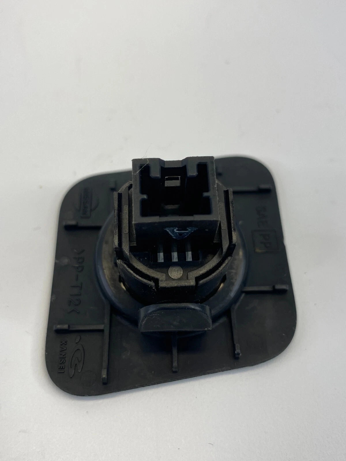 1996-2004 NISSAN PATHFINDER DASH AMBIENT SUNLIGHT SUN LIGHT SENSOR SWITCH OEM