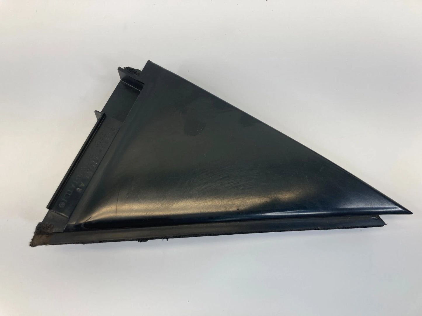 04-09 TOYOTA PRIUS REAR LEFT SIDE DOOR INNER SEAL CORNER COVER 67488-47031 OEM