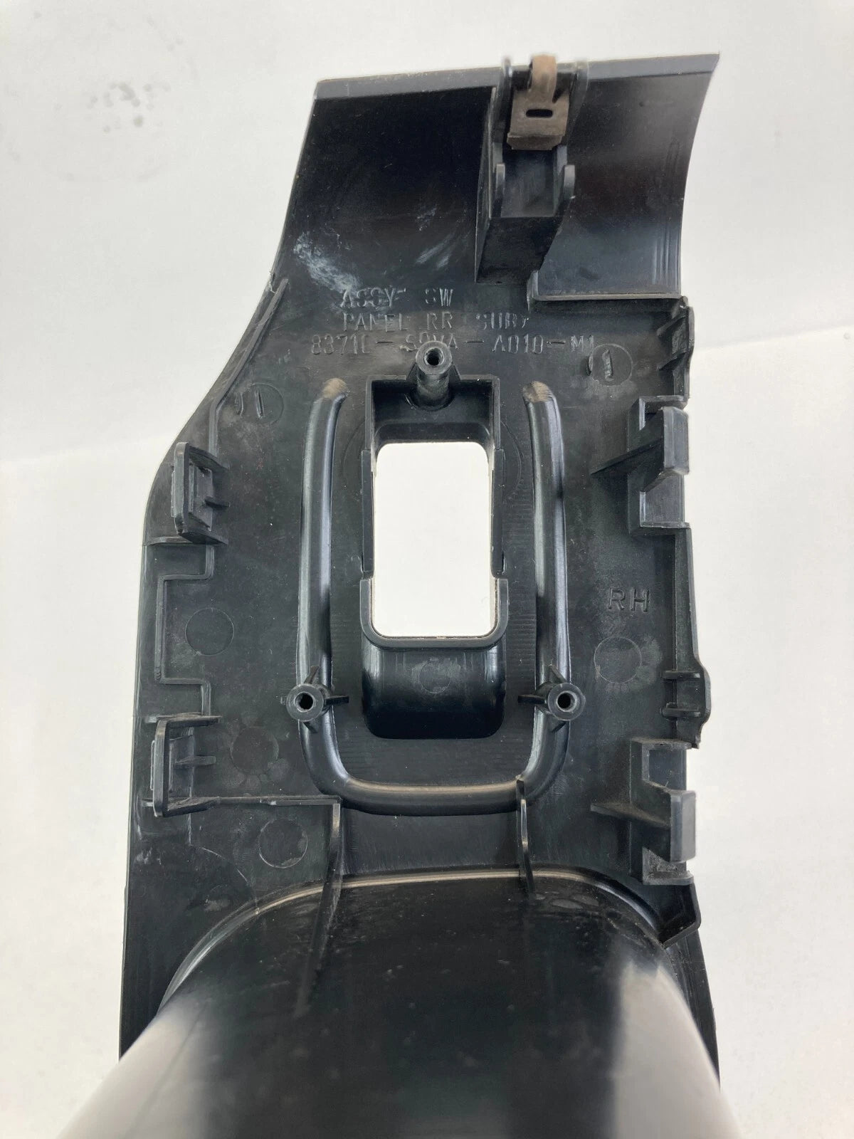 2003-2005 HONDA PILOT REAR RIGHT WINDOW SWITCH BEZEL TRIM OEM 83710-S9VA-A010