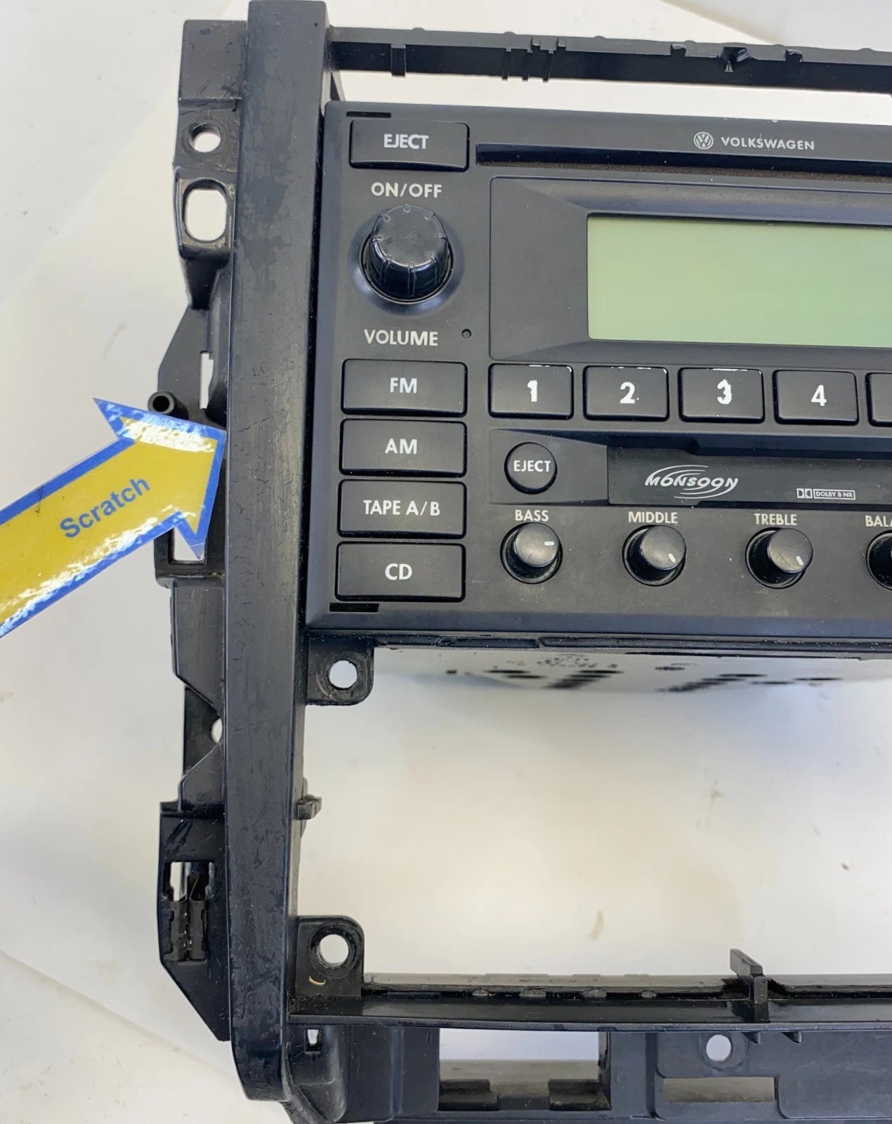 2002-2005 VW JETTA RADIO STEREO CD CASSETTE PLAYER WITH DASH BEZEL OEM 982243020