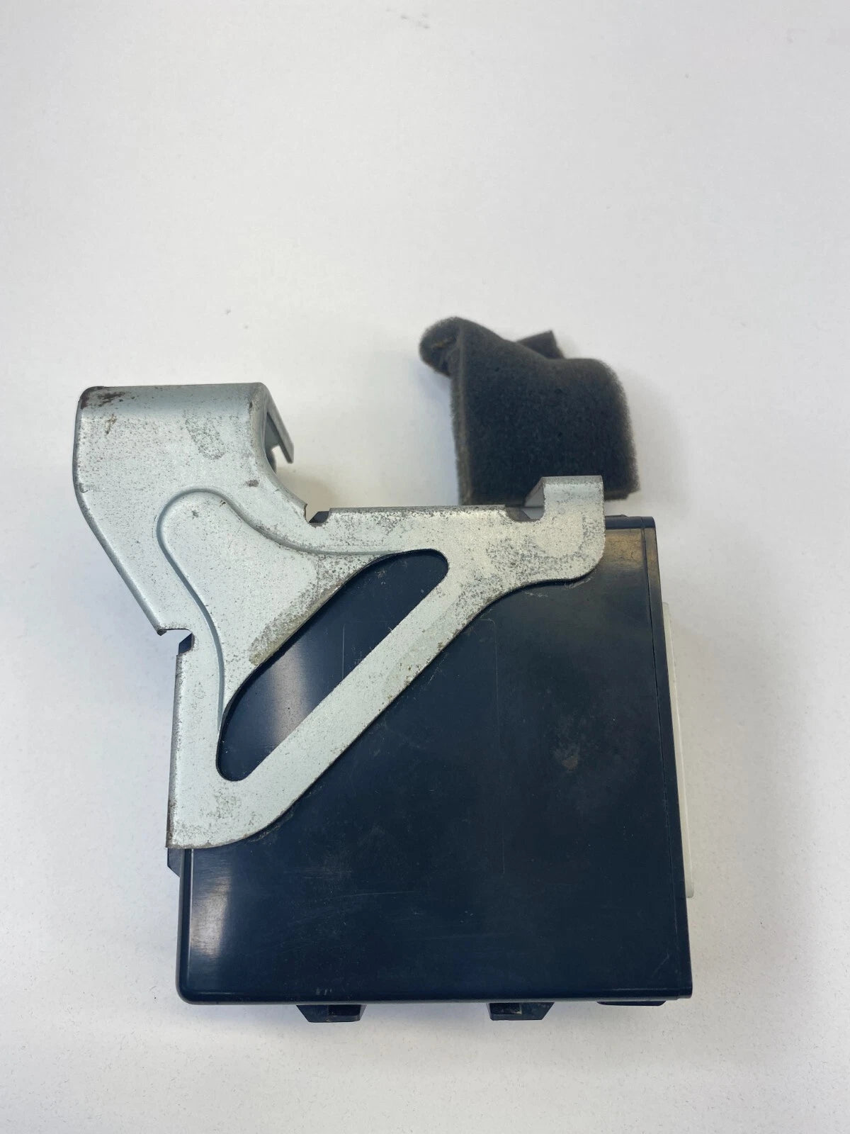 2003-2008 TOYOTA MATRIX THEFT WARNING CONTROL MODULE UNIT ASSEMBLY 89730-YY070
