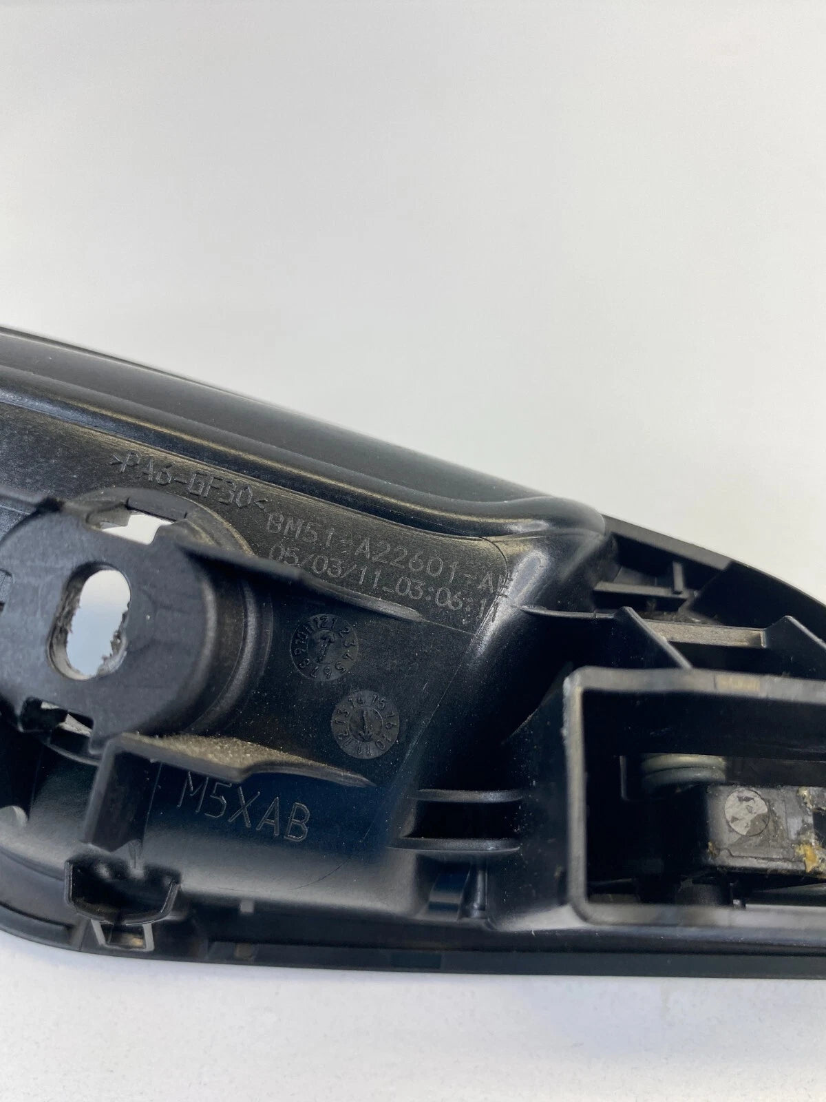 12-18 FORD FOCUS REAR LEFT SIDE DOOR INTERIOR DOOR HANDLE ASSEMBLY BM51A22601AE