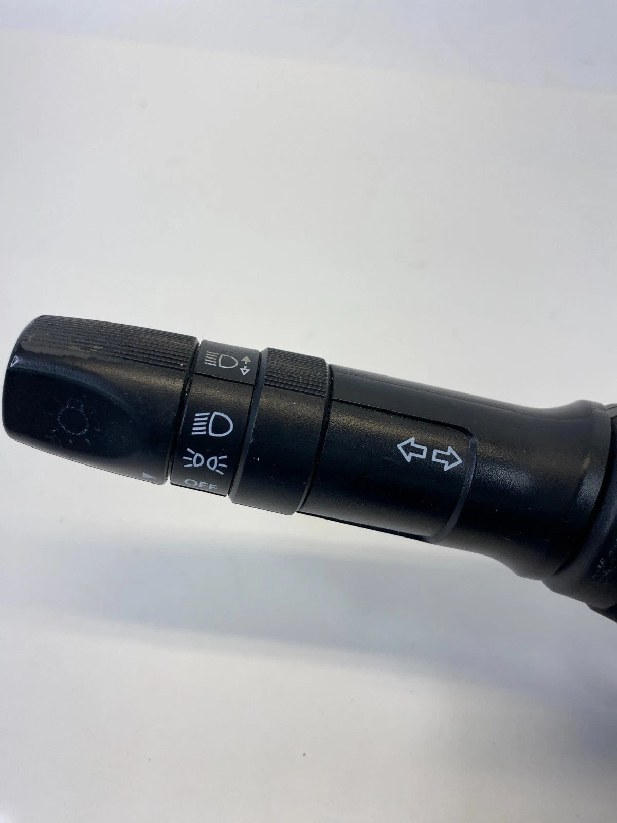 2012-2015 HYUNDAI ACCENT TURN SIGNAL HEADLIGHT COLUMN CONTROL SWITCH 934101R000