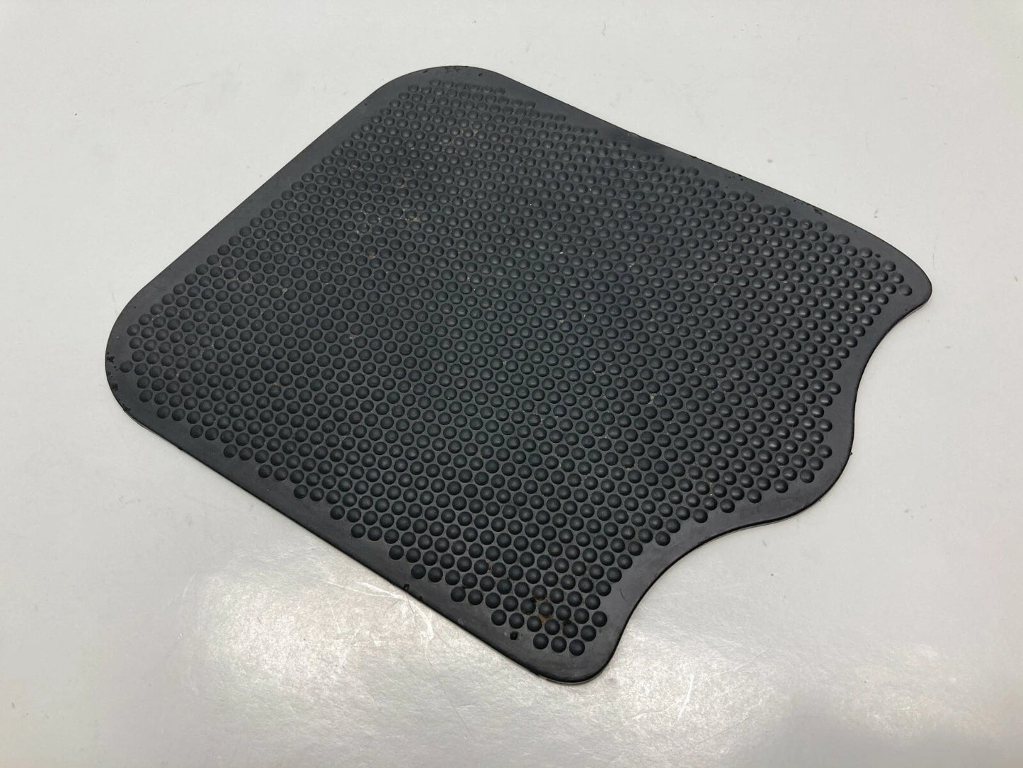 2001 01 PONTIAC GRAND AM CENTER CONSOLE INSERT RUBBER MAT 22628955 OEM
