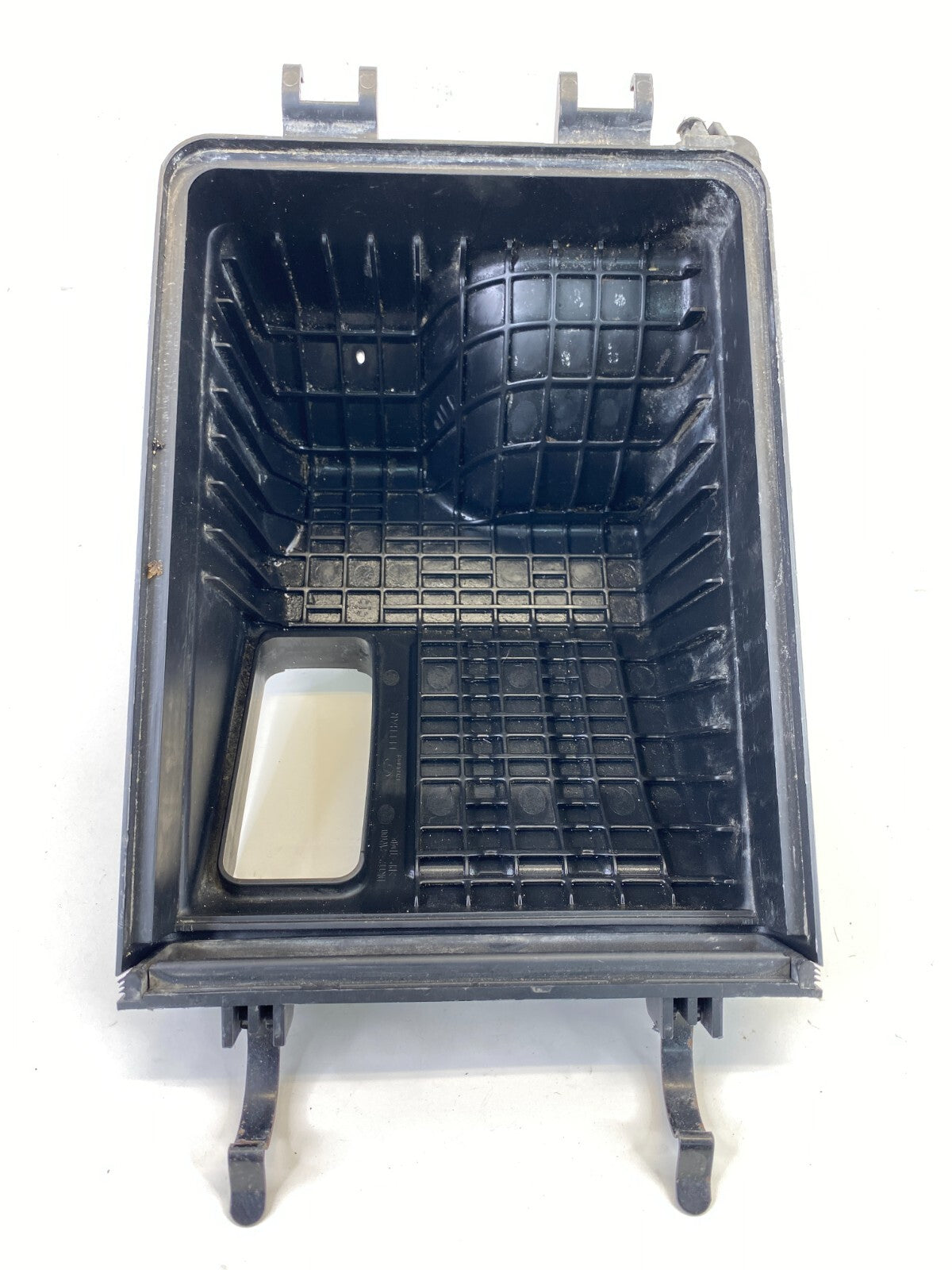 2013-2016 Hyundai Santa Fe Sport Intake Lower Cleaner Box Cover DK112-4W100 OEM