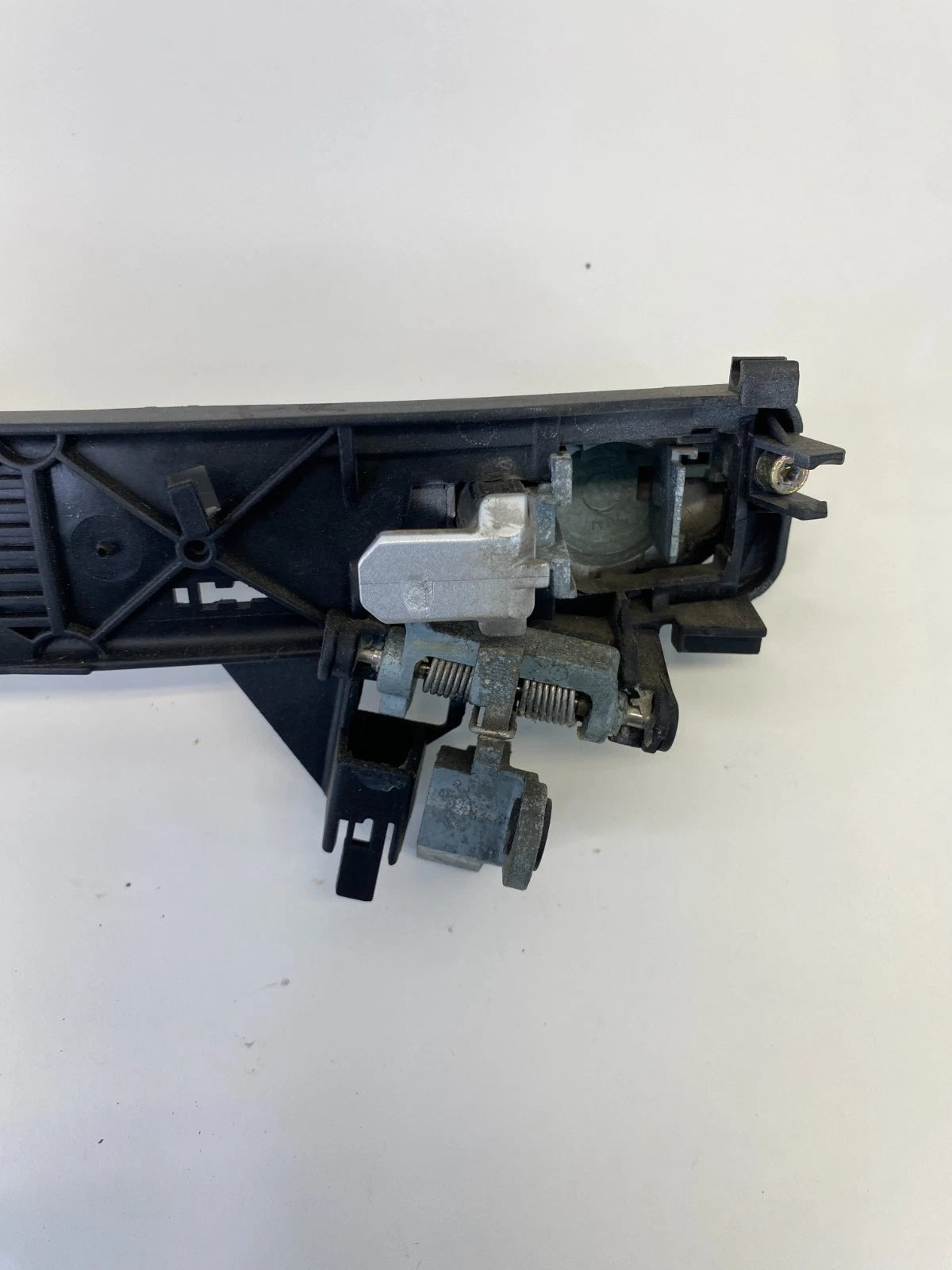 2000-2006 MERCEDES W220 S430 S500 FRONT RIGHT PASSENGER EXTERIOR DOOR HANDLE OEM