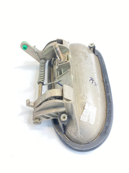 1999-2005 PONTIAC GRAND AM REAR RIGHT EXTERIOR DOOR HANDLE ASSEMBLY 22615216 OEM