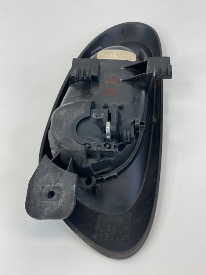 2002-2009 CHEVROLET TRAILBLAZER REAR RIGHT SIDE INTERIOR DOOR HANDLE 15214507