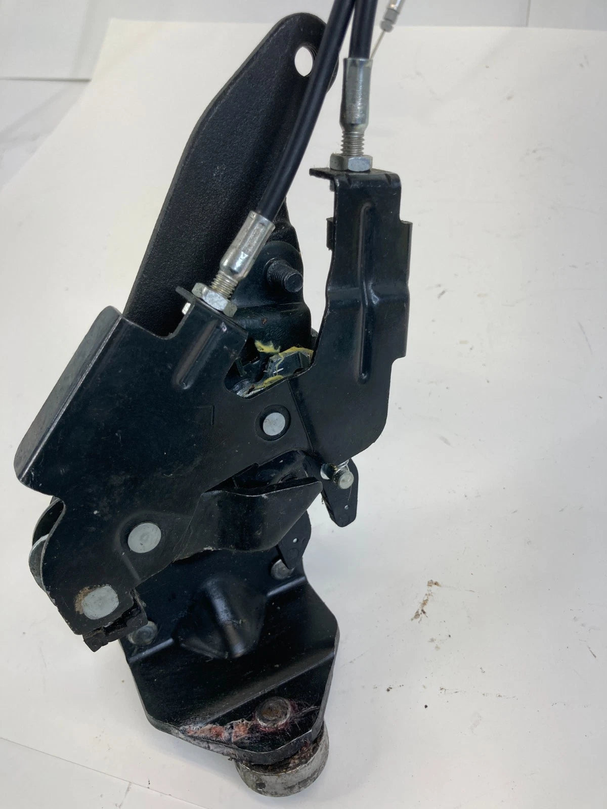 05 06 07 08 09 10 HONDA ODYSSEY REAR LEFT SLIDING DOOR LOWER ROLLER OEM