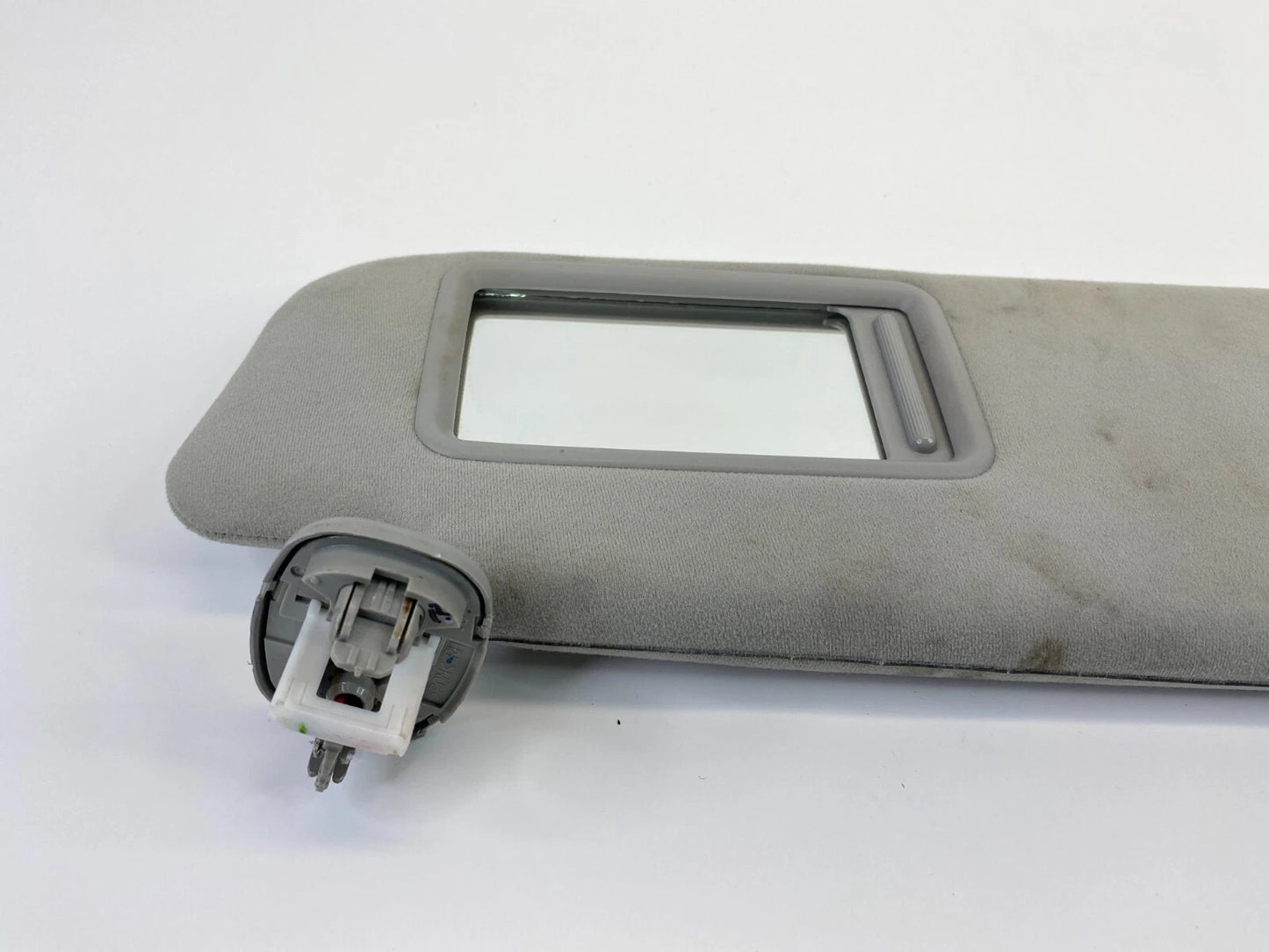 2010-2015 TOYOTA PRIUS FRONT RIGHT PASSENGER SUNVISOR SUN VISOR SHADE OEM