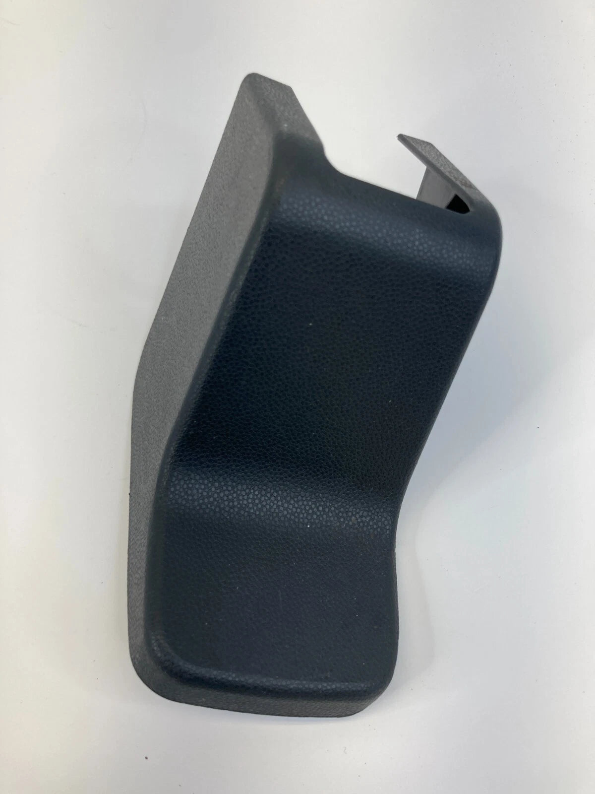 10-13 MAZDA 3 MAZDA3 SEDAN REAR LEFT SIDE SEAT TRACK RAIL CAP COVER BBM257053