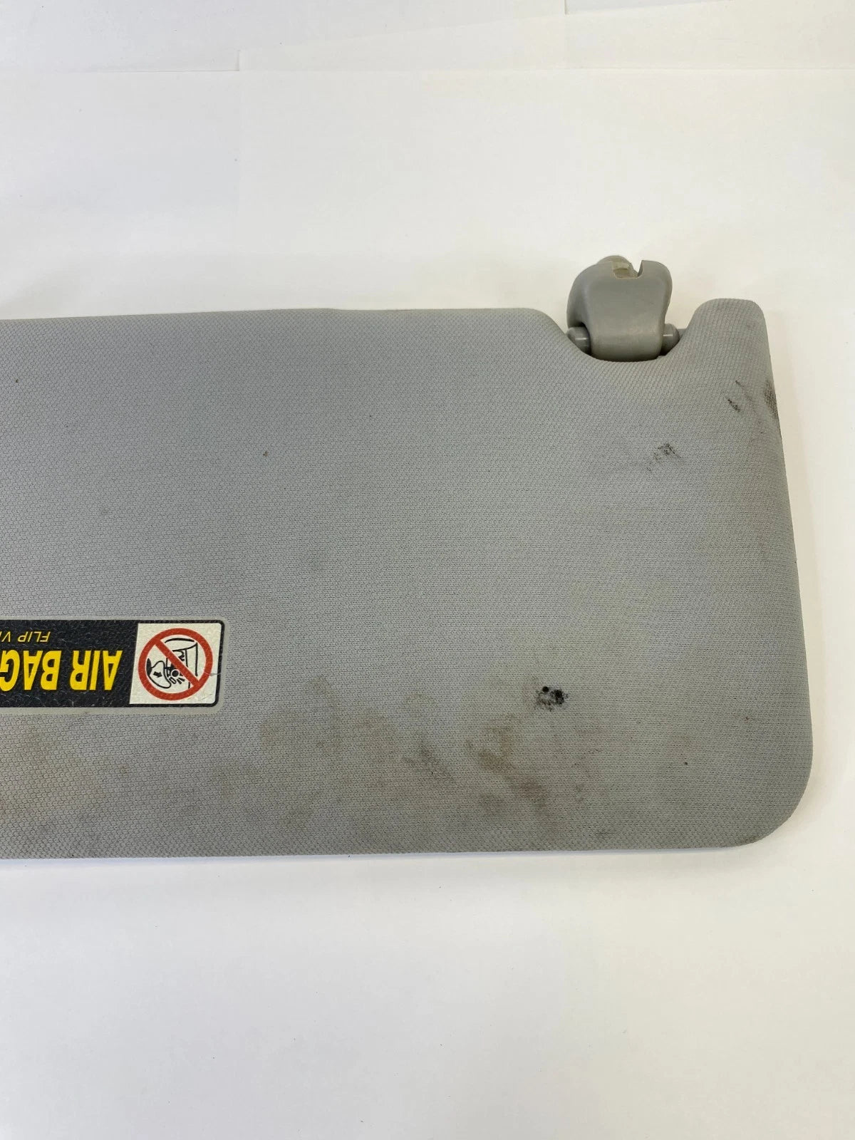 2003-2007 HONDA ACCORD RIGHT PASSENGER SUN VISOR WITH ILLUMINATED MIRROR OEM