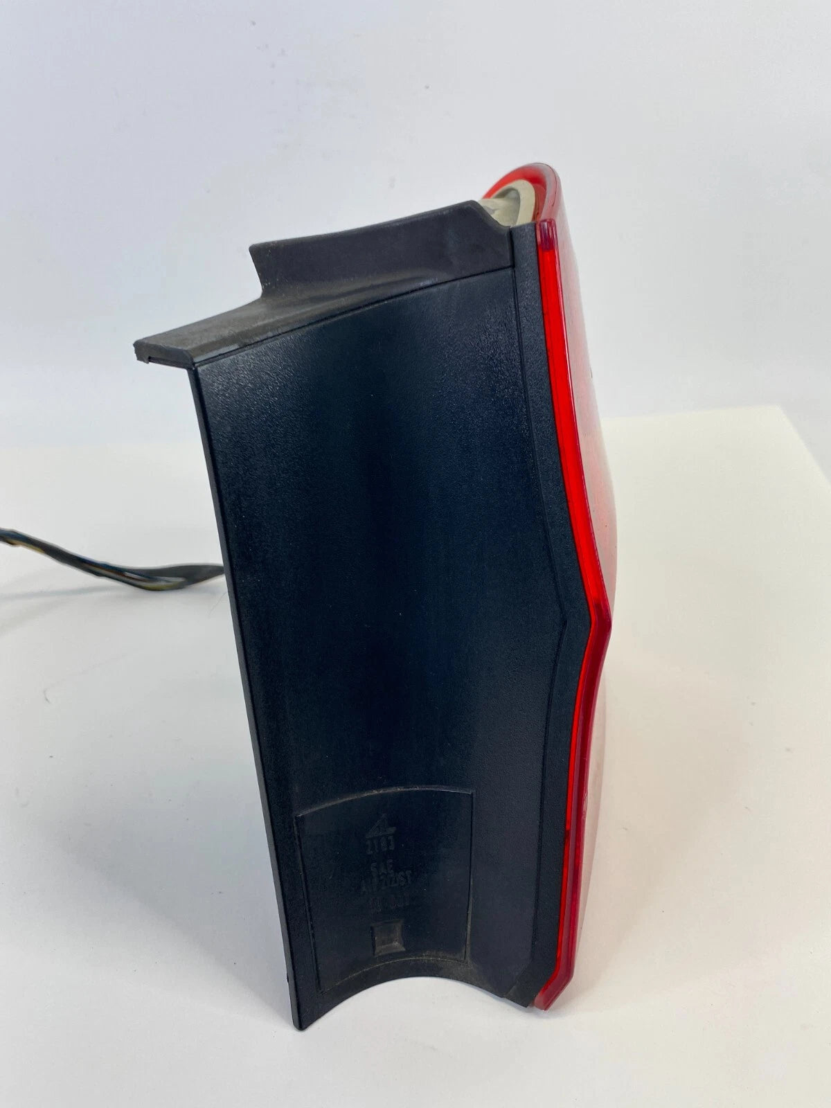 2009-2011 BMW 328I 328I XDRIVE REAR RIGHT OUTER TAIL LIGHT TAILLIGHT 7289430 OEM