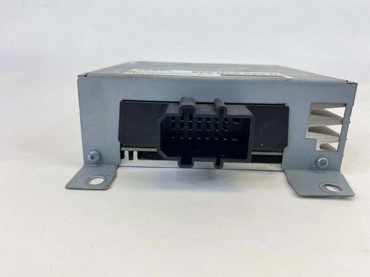 2004-2008 AUDI A4 S4 STEREO PLAYER AUDIO SYSTEM AMPLIFIER 8E5-035-223-D OEM