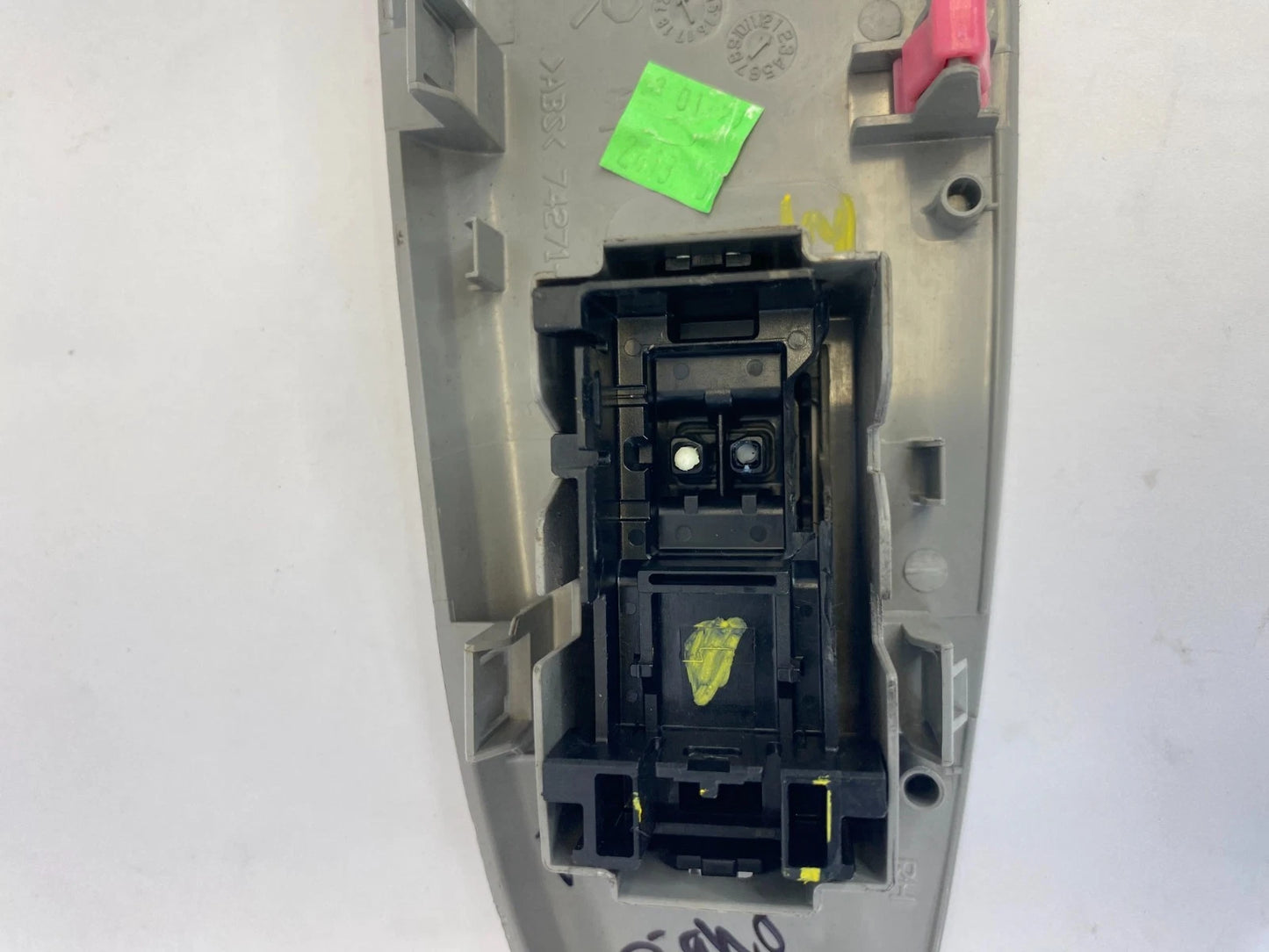 2009-2013 TOYOTA COROLLA REAR RIGHT SIDE DOOR WINDOW CONTROL SWITCH 74271-02250