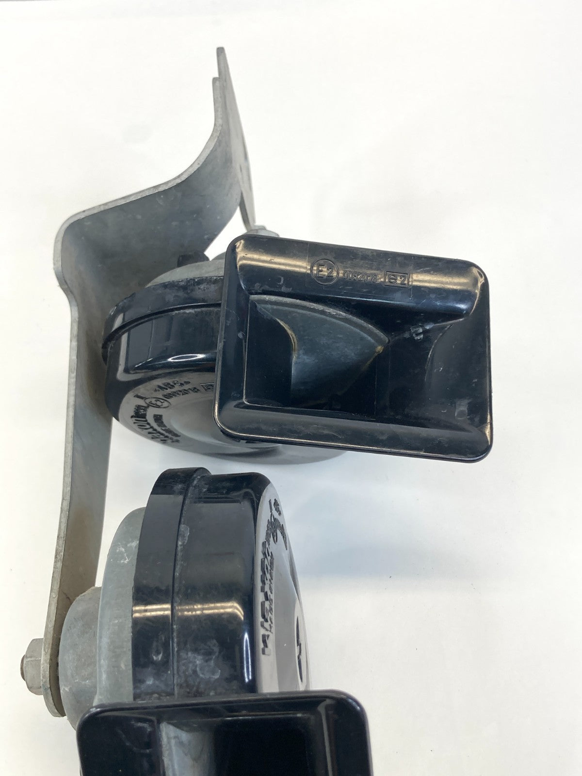 2004-2007 BMW 525i 530i Horn Low & High Tone Note Siren Alarm E20092018 OEM