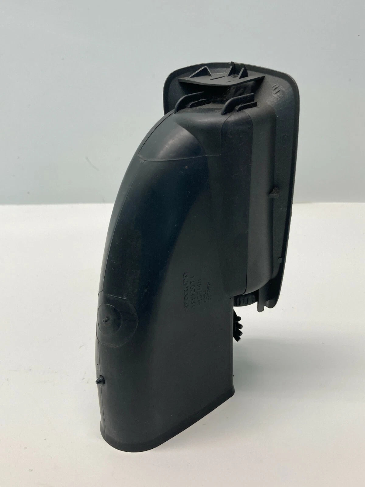 99-03 S80 LEFT DRIVER SIDE B PILLAR AC HEATER AIR VENT NOZZLE DUCT 9158448 OEM