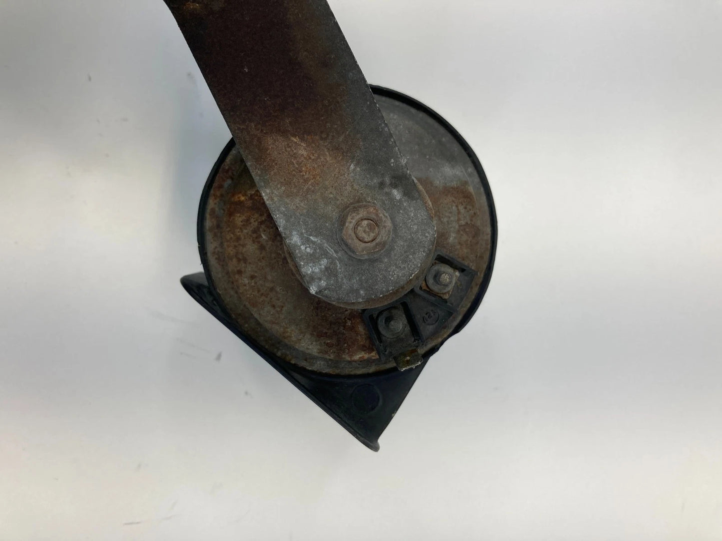 06-10 DODGE CHARGER 2005-2010 CHRYSLER 300 HIGH HORN TONE PITCH ALARM SIGNAL OEM