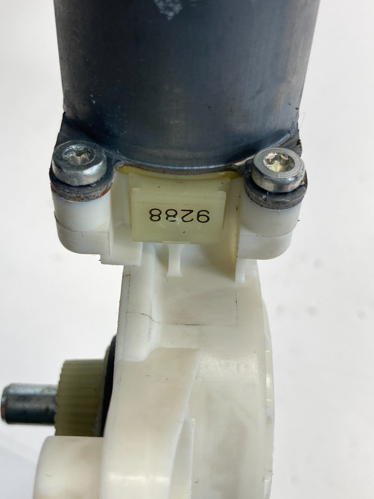 2006 Mercedes-Benz CLS500 Rear Left Side Door Power Window Motor 0-130-821-433