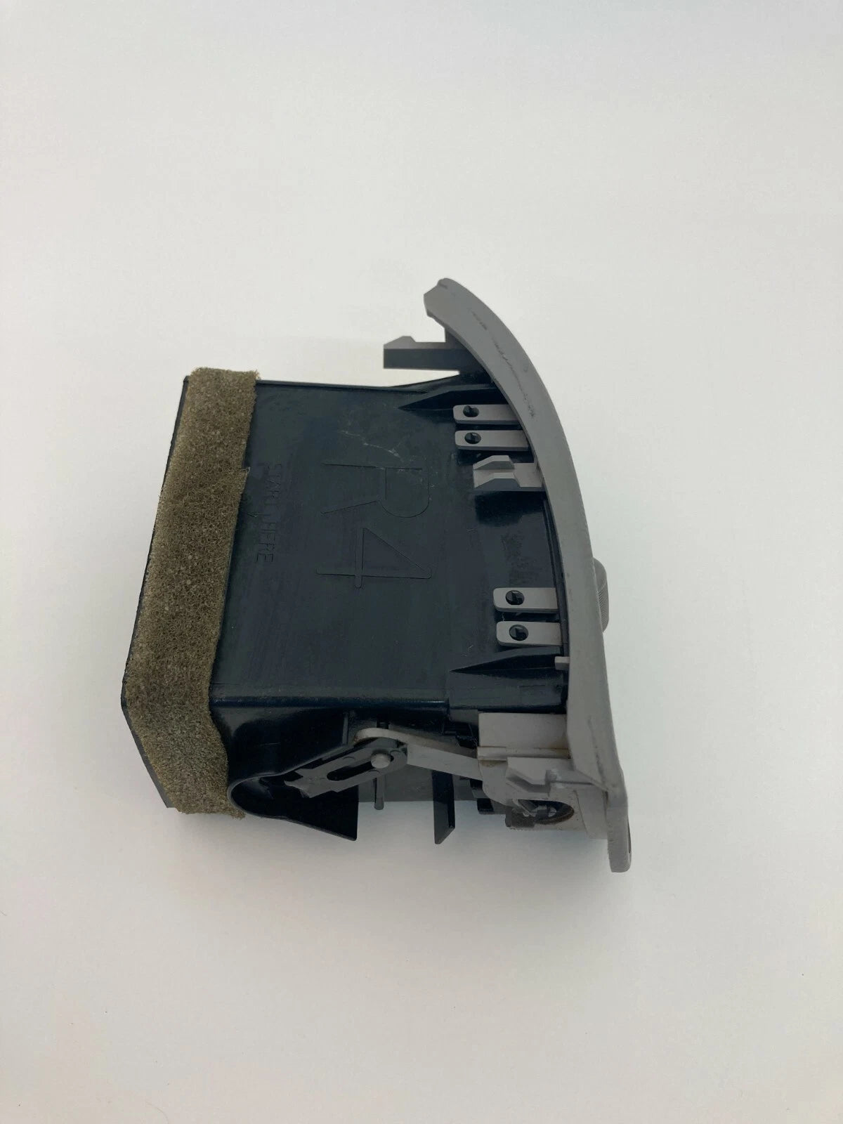 98 99 00 01 FORD EXPLORER FRONT RIGHT PASSENGER SIDE A/C AIR VENT GRILLE OUTLET