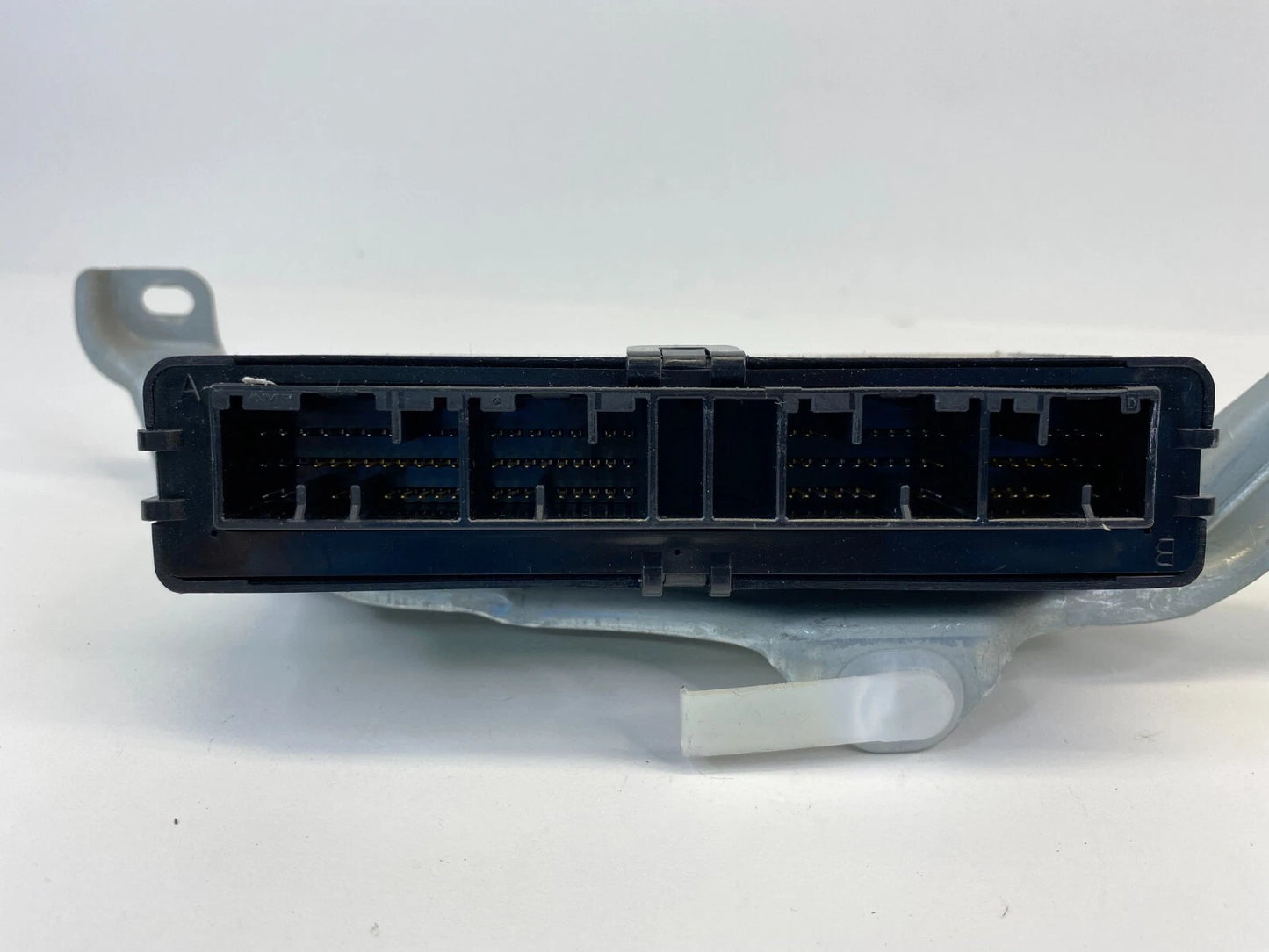 2002 2003 LEXUS ES300 ABS BRAKE TRACTION CONTROL MODULE UNIT OEM 89540-3330
