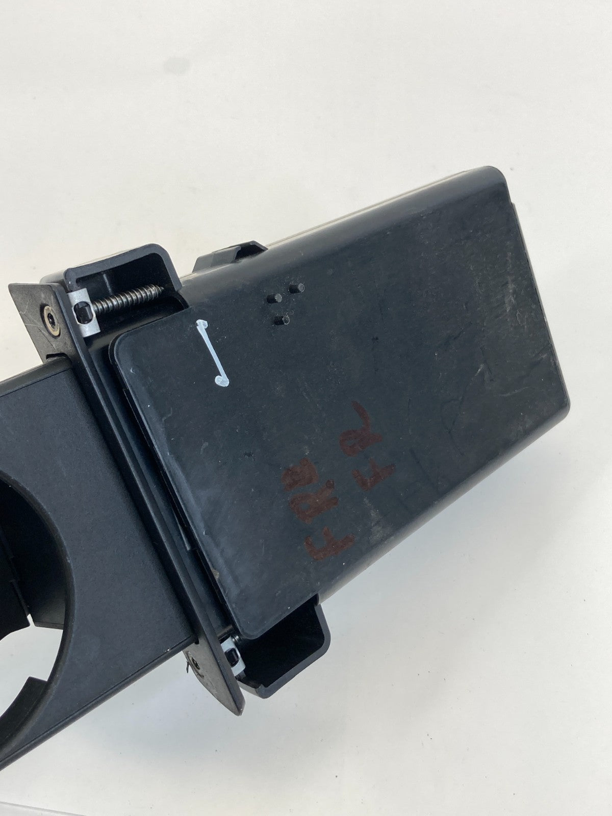 2004-2007 BMW 525i 530i Dash Right Passenger Insert Cup Holder Cupholder 7063411