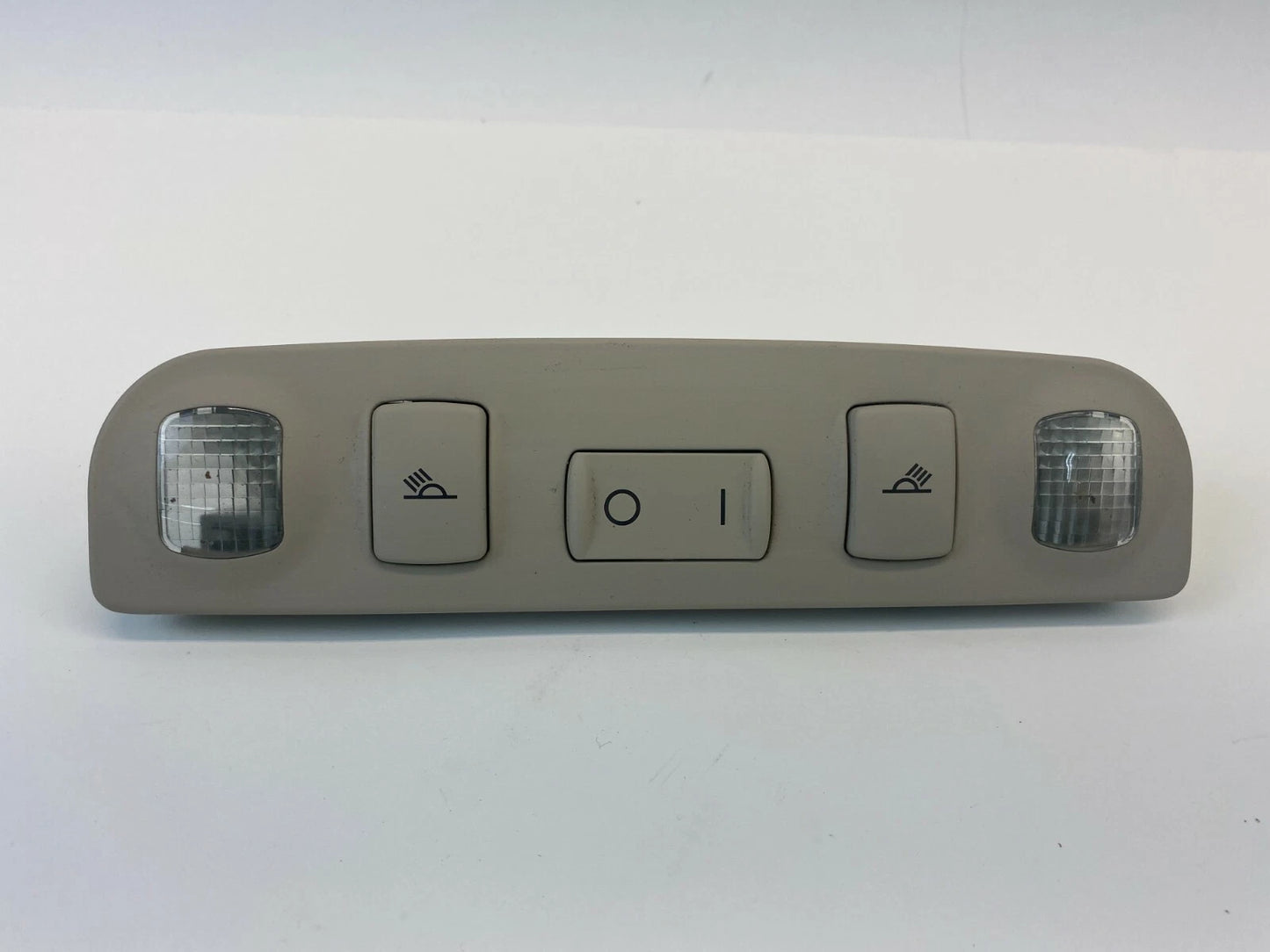 1999-2001 AUDI A4 SEDAN 1.8L REAR ROOF OVERHEAD CONSOLE DOME MAP LIGHT LAMP OEM