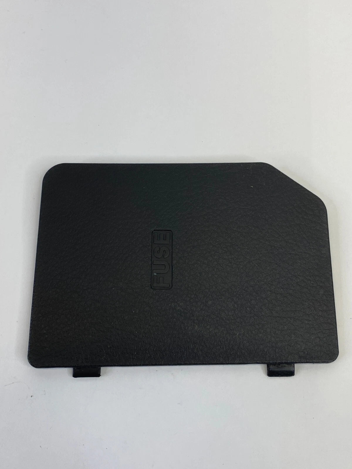 2009-2011 CHEVROLET AVEO DASH INTERIOR CABIN FUSE BOX LID DOOR COVER TRIM OEM