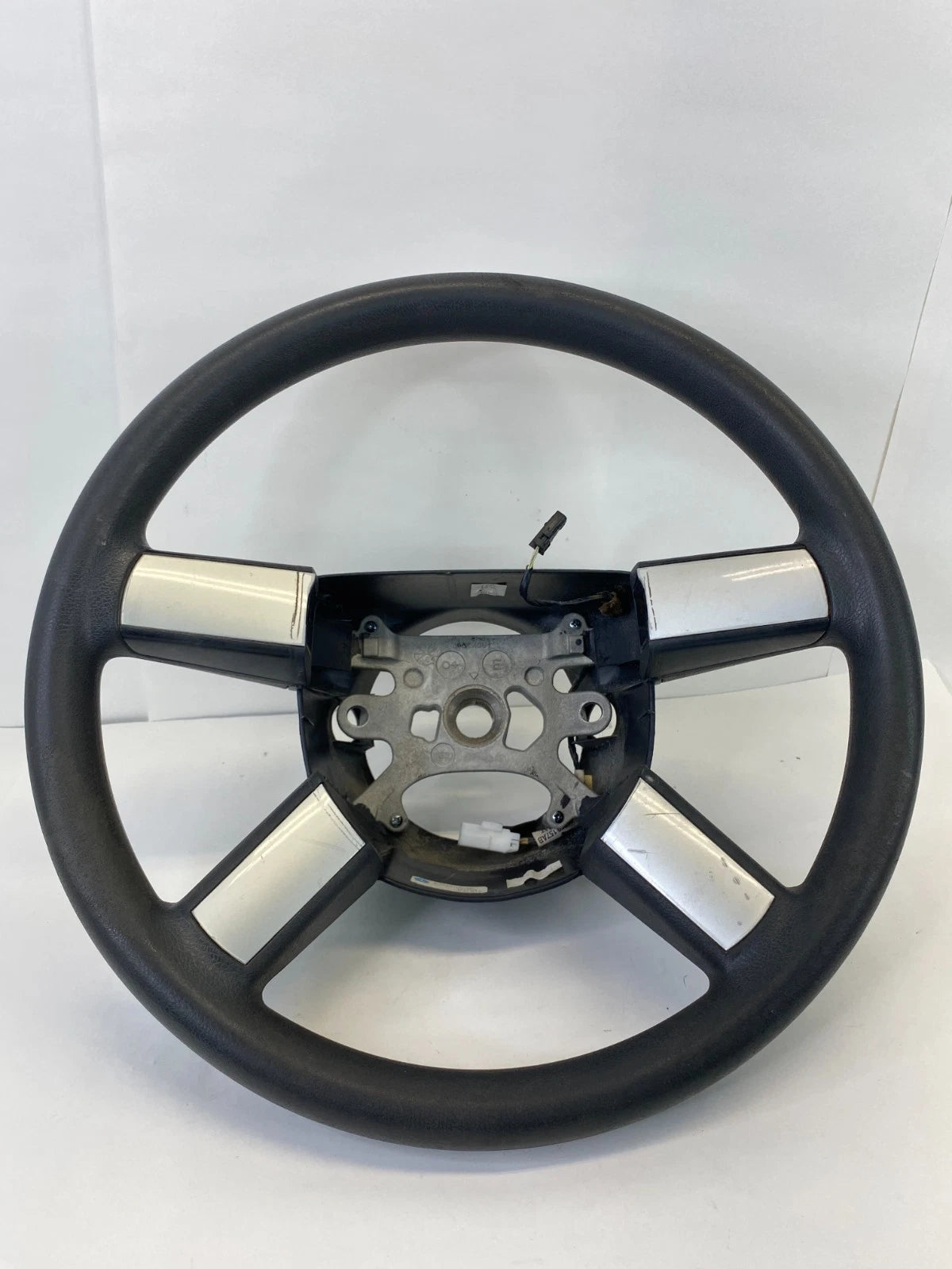 05 06 07 08 09 10 CHRYSLER 300 STEERING WHEEL WITHOUT CONTROLS 0UV201DVAD OEM