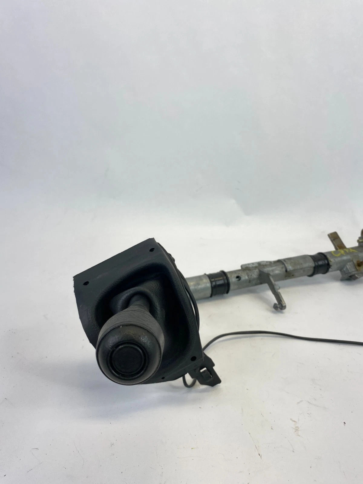 2003 2004 LINCOLN TOWN CAR 4.6L AT STEERING COLUMN SHIFT TUBE SHIFTER ROD LEVER
