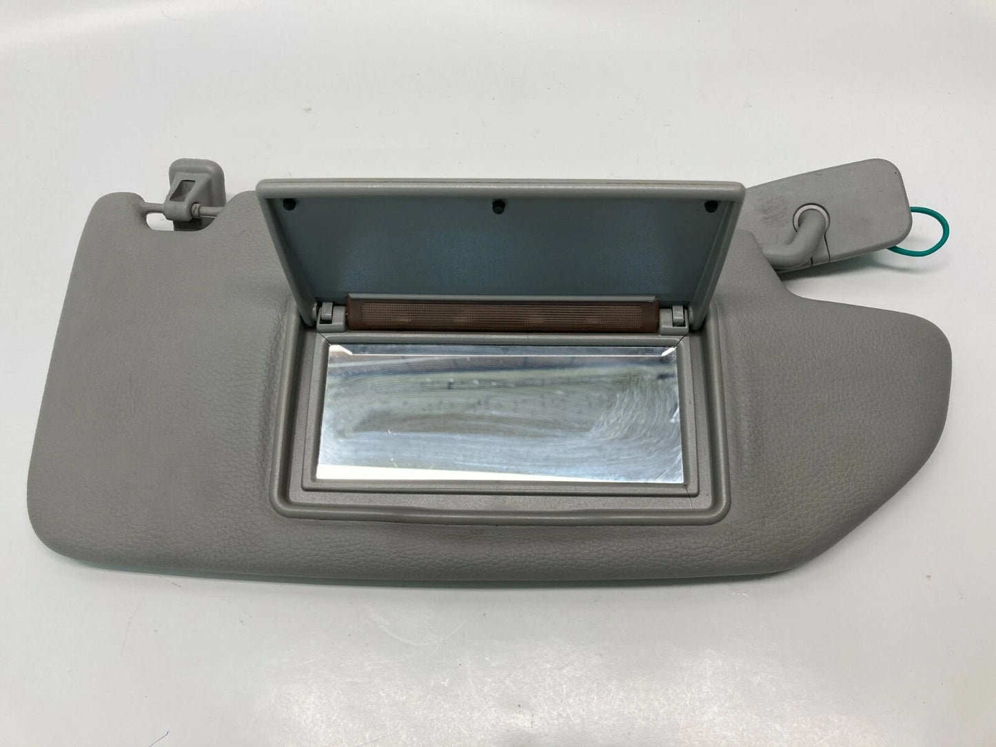 2001 2002 VOLVO S60 01-04 V70 RIGHT PASSENGER SIDE SUNVISOR SUN VISOR SHADE OEM