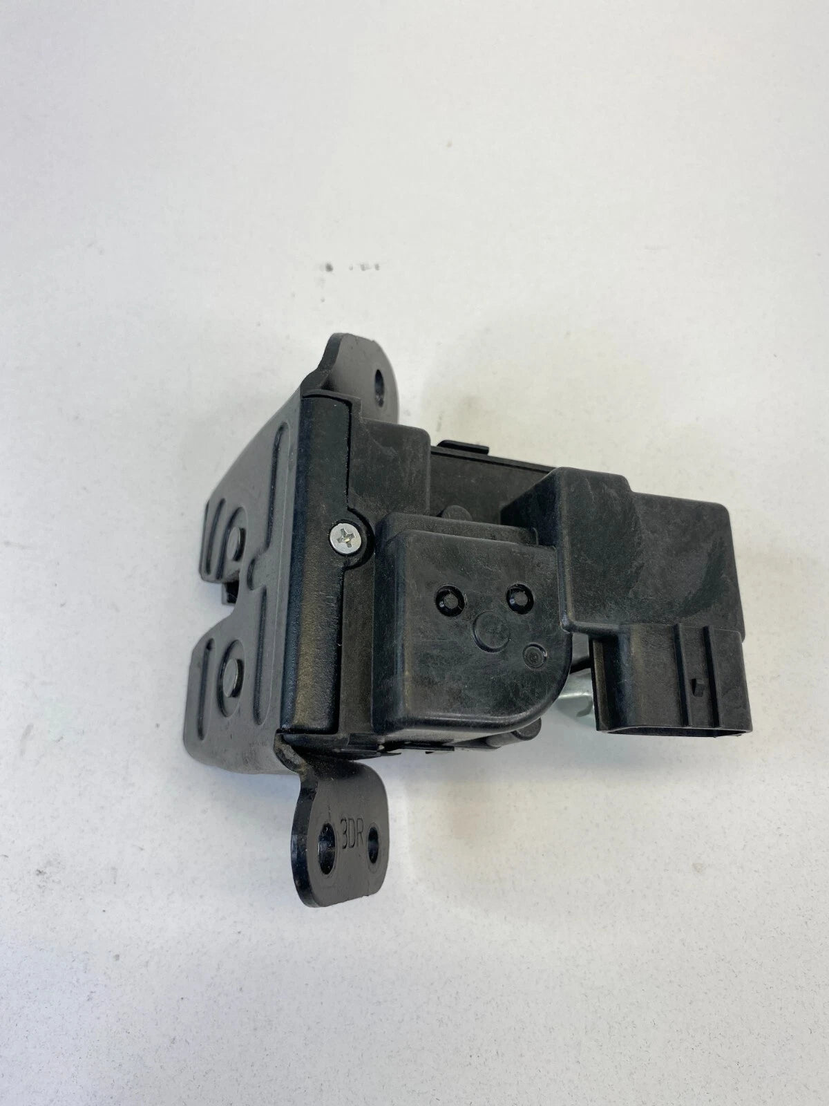 2013-2017 HYUNDAI TUCSON REAR TRUNK TAILGATE LOCK LATCH ACTUATOR ASSEMBLY OEM
