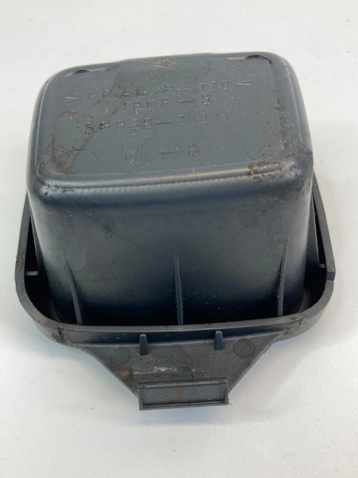 2000-2003 TOYOTA CELICA CENTER CONSOLE STORAGE TRAY CUBBY BOX 58839-20040 OEM