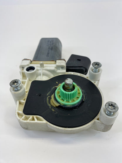 2006 2007 BMW 530xi Front Left Driver Side Door Power Window Motor OEM