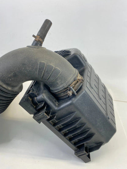 13-16 HYUNDAI SANTA FE SPORT INTAKE UPPER CLEANER BOX HOUSING 28130-2W200 OEM