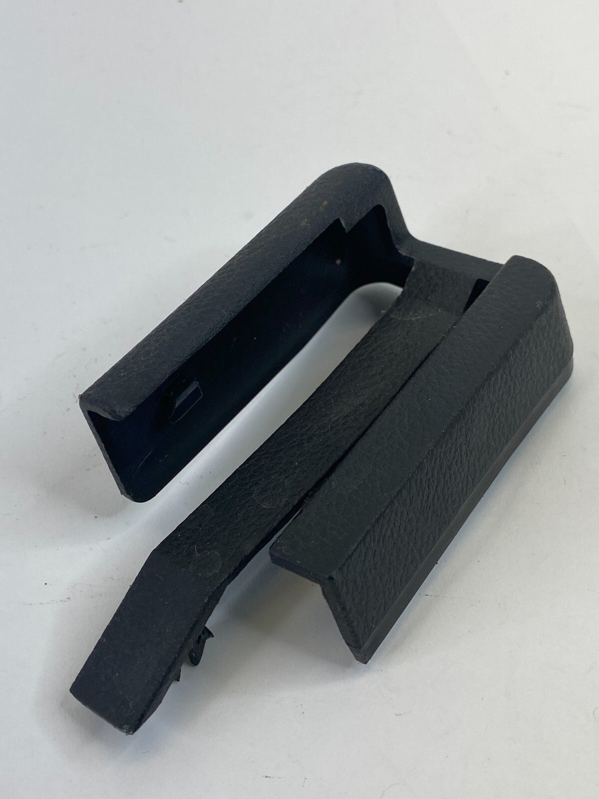 2007-2012 Nissan Altima Right Passenger Side Seat Track Rail End Cover Cap OEM