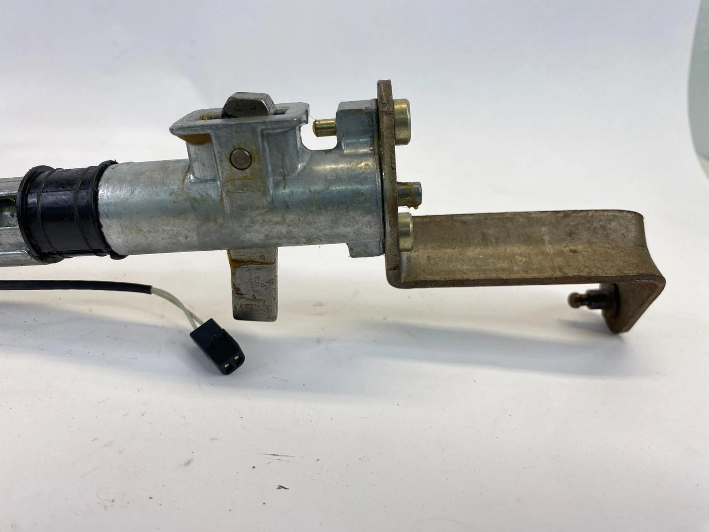 2003 2004 LINCOLN TOWN CAR 4.6L AT STEERING COLUMN SHIFT TUBE SHIFTER ROD LEVER