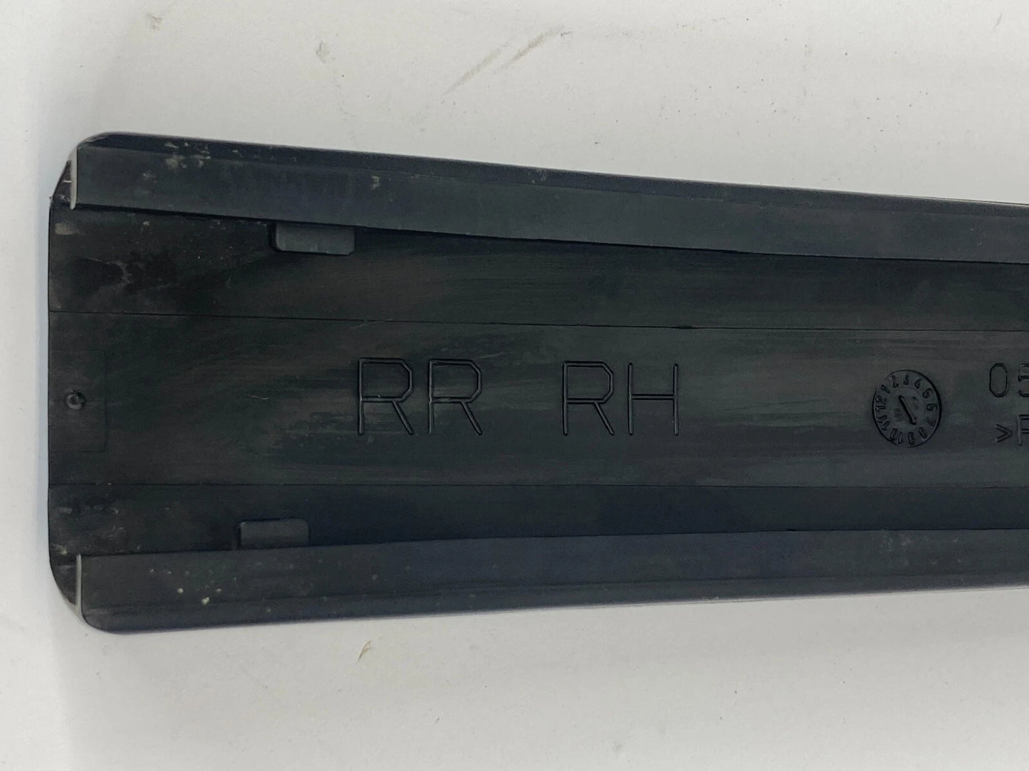 09-14 VOLKSWAGEN ROUTAN REAR RIGHT ROOF RACK RAIL END CAP TRIM COVER 05113400AB