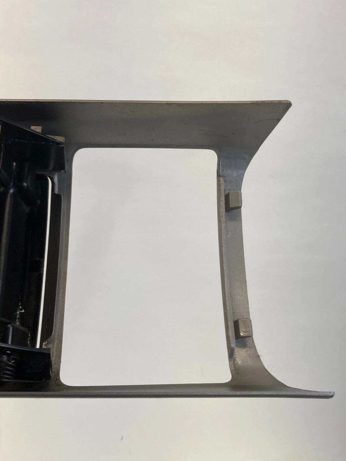 2004-2009 TOYOTA PRIUS FRONT CENTER CONSOLE CUP HOLDER DUAL ASSEMBLY 1A8C1-009G
