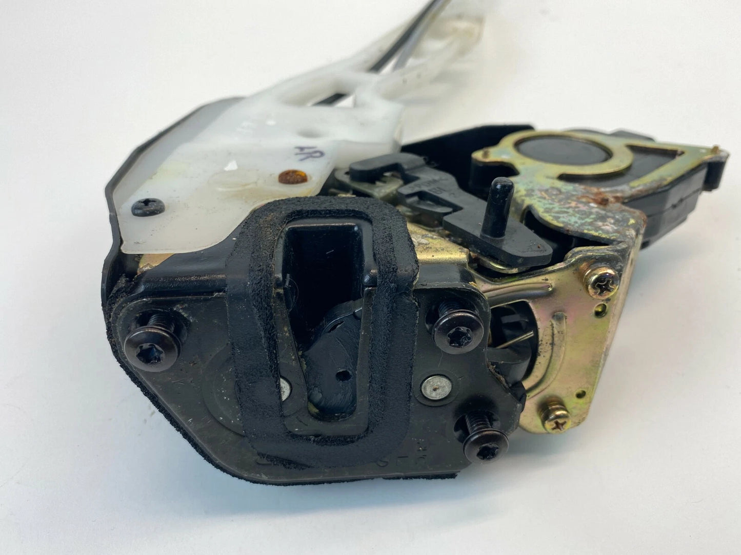 2004 2005 2006 KIA AMANTI REAR LEFT SIDE DOOR LOCK LATCH RELEASE ACTUATOR OEM