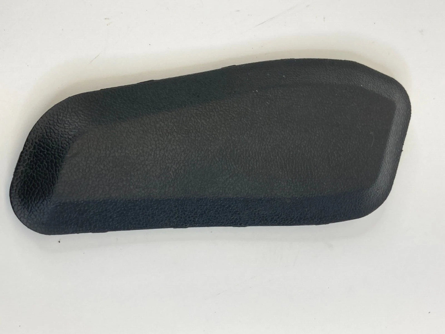 2004-2012 MITSUBISHI GALANT FRONT LEFT SIDE INNER DOOR CORNER COVER MIRROR BEZEL