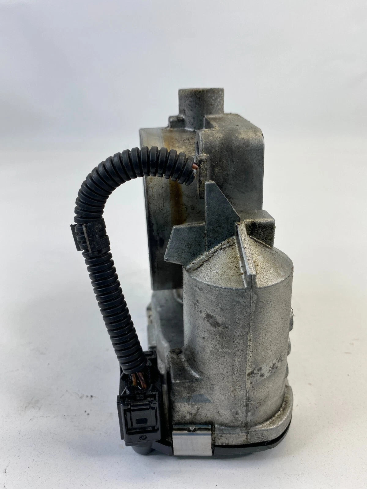 2006-2011 MERCEDES ML350 2003-2006 SL500 CLK500 E500 THROTTLE BODY 1131410125
