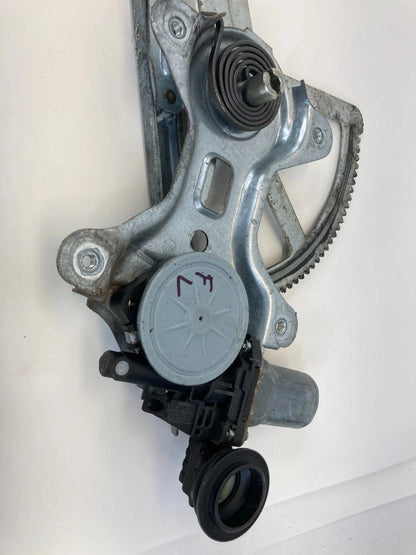 2007-2009 LEXUS RX350 FRONT LEFT DOOR WINDOW REGULATOR MOTOR 85720-AE020 OEM