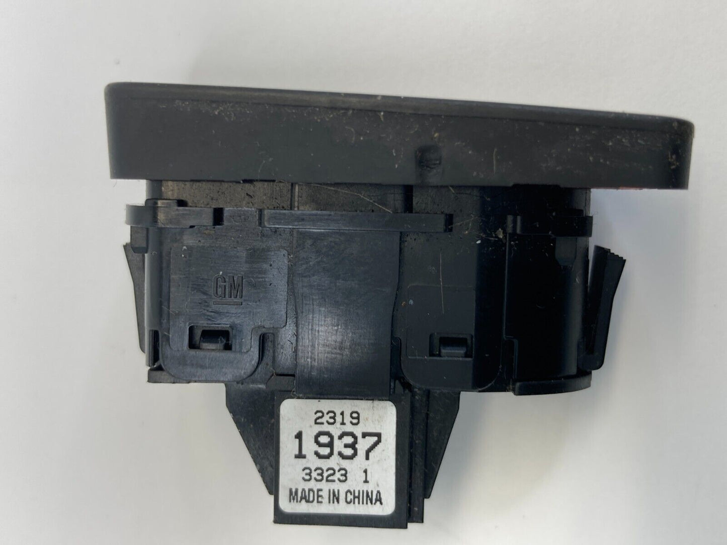 14 15 Chevrolet Malibu Emergency Warning Light Hazard Switch Control 23191937