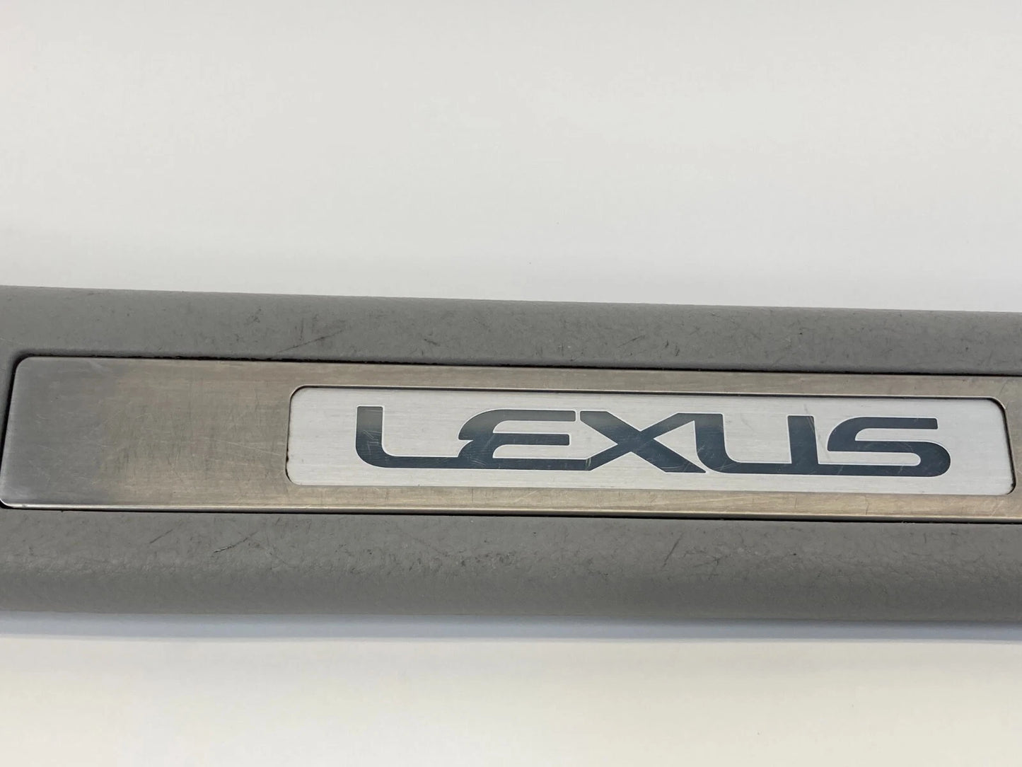 2006 2007 LEXUS RX400H REAR RIGHT SIDE DOOR SILL TRIM PLATE 67930-48020 OEM