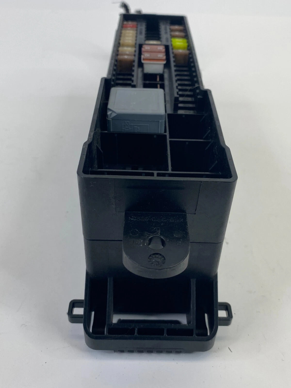 2013-2016 FORD ESCAPE 1.6L L4 ENGINE COMPARTMENT FUSE RELAY JUNCTION BOX OEM