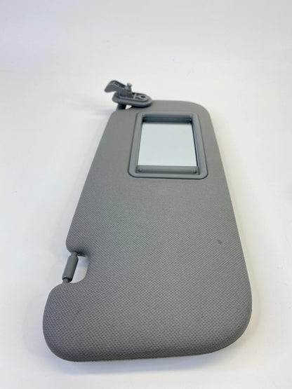 2014-2017 HYUNDAI ACCENT ROOF RIGHT PASSENGER SIDE SUNVISOR SUN VISOR SHADE